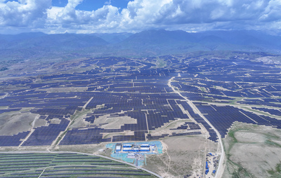 牧畜+太陽光で「グリーン・低炭素」を実現 中国新疆ニルカ県
