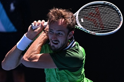 メドベージェフが全豪OP初戦突破、厳しい暑さの中相手が棄権