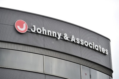 Japan boyband agency apologises over sex abuse allegations
