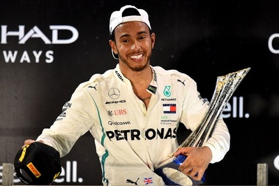 年間王者ハミルトンが有終のアブダビGP優勝、アロンソはラストF1で11位