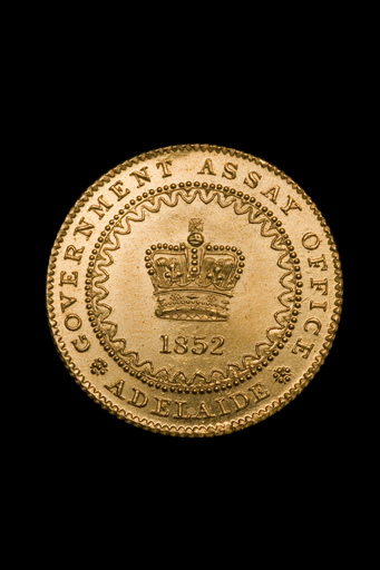 豪希少硬貨「穴あきドル」、3300万円で落札