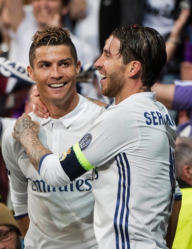 ジダン監督「ロナウドは唯一無二」、CL2試合連続のハットのエースを賞賛