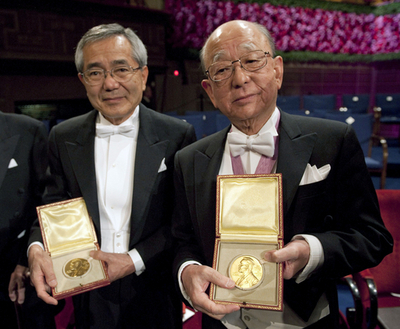 根岸・鈴木氏らにメダル、ノーベル賞授賞式