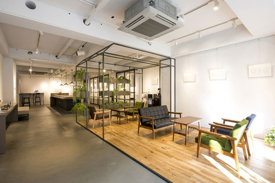 日本製のカスタムオーダー時計ブランド「ノット」、表参道に旗艦店を開設