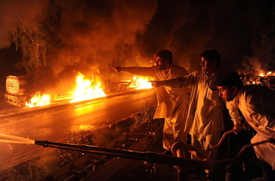 タリバンがパキスタンでNATOの燃料輸送車を襲撃、1週間で4度目