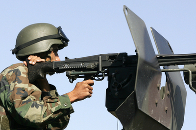 トルコ国会、イラク北部への越境軍事行動を政府に認める法案を承認