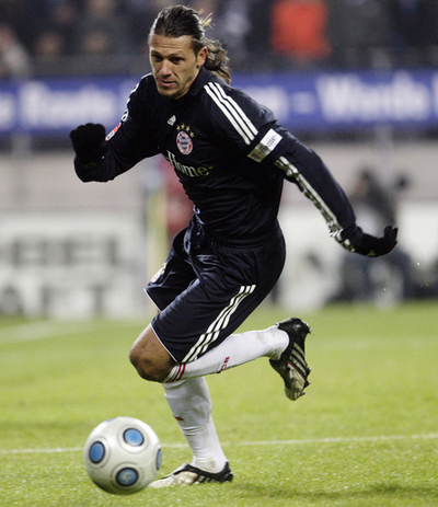 バイエルン 足首負傷でデミチェリスが戦線離脱