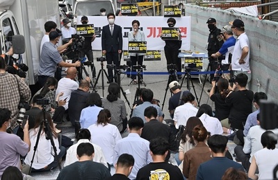 韓国ソウルの教会でコロナ集団感染、関係者3400人に隔離要請