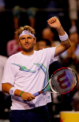 フィッシュ ダビデンコ破り4回戦へ