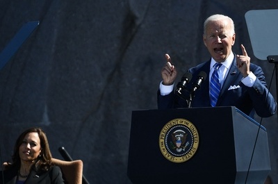  トランプ氏信奉者は「白人至上主義」 バイデン米大統領が異例の非難