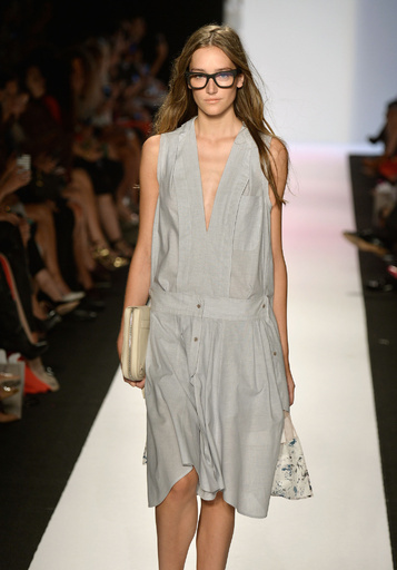 ＜14年春夏NYコレクション＞BCBG マックス・アズリア