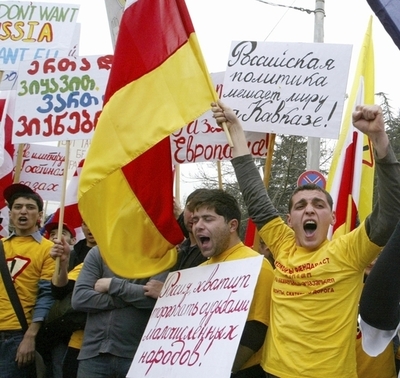 ロシア下院、アブハジアと南オセチアの独立承認を政府に要求