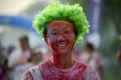4色のコースを駆け抜けろ！北京でカラー・ラン開催