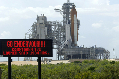 エンデバー、悪天候で5度目の打ち上げ延期