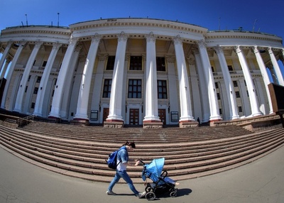 プーチン氏、新たな少子化対策発表 第1子から一時金支給