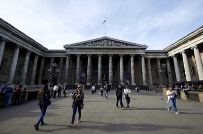 シェークスピア肉筆の脚本原稿、オンラインで公開 大英図書館