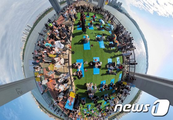  18日開かれた「2022漢江ぼーっとする大会」(c)news1 