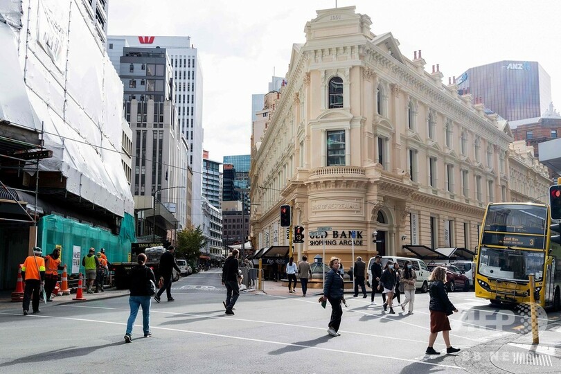 NZで7週間ぶり外出制限解除、経済再開 「新しい日常」始まる