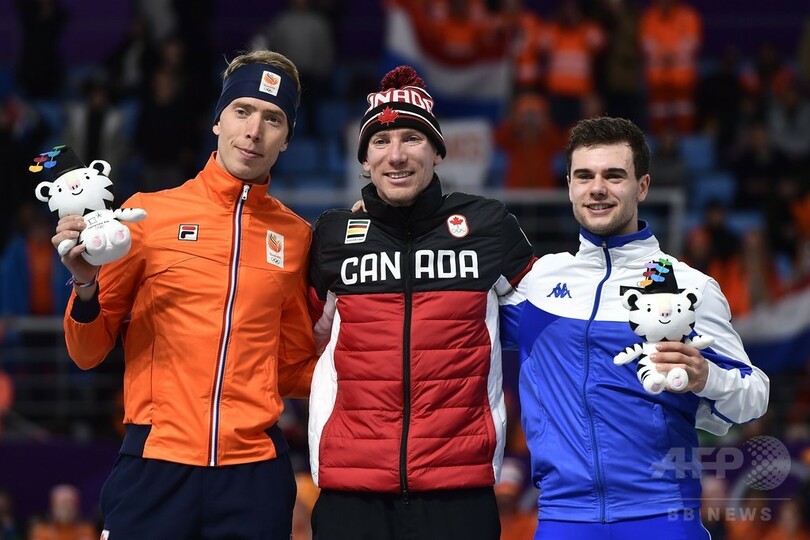 ブルーメンが五輪新で金メダル、スピードスケート男子1万m