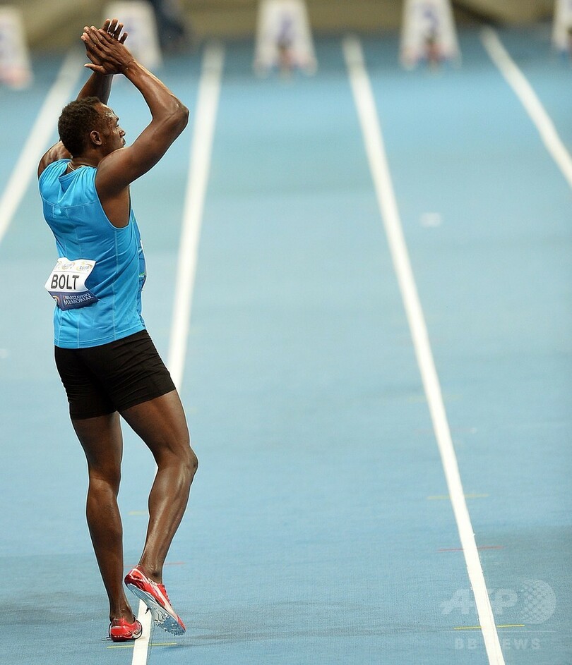 ボルト、100mの室内最高記録を樹立