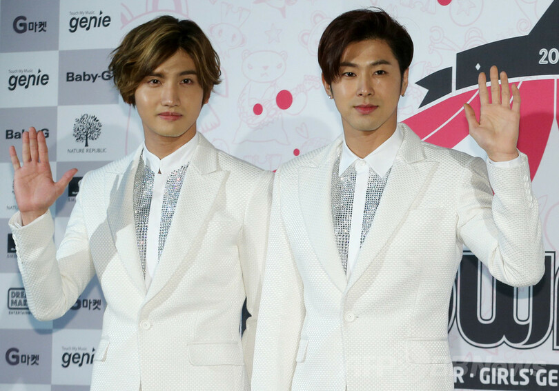 東方神起 結成10周年記念コンサート開催 写真6枚 国際ニュース Afpbb News