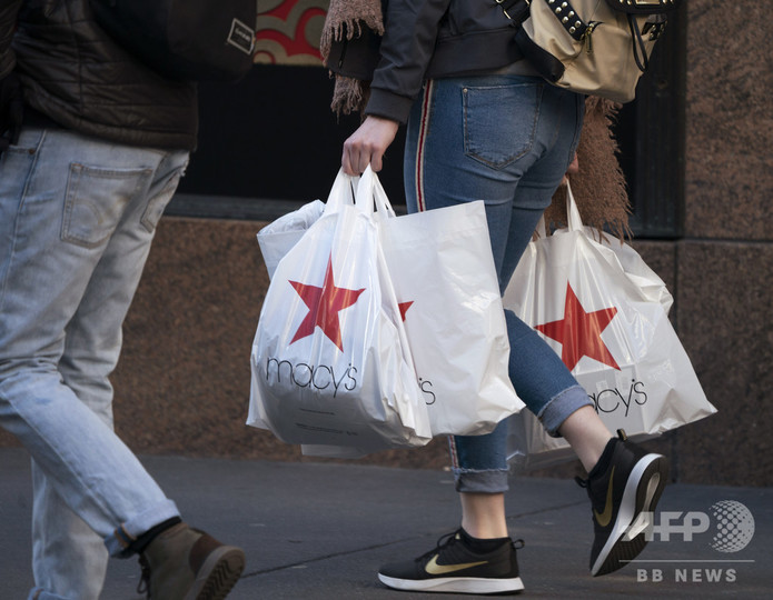 米年末商戦、小売売上高が約10年ぶり下落 景気への影響に懸念 米年末商戦、小売売上高が約10年ぶり下落 景気への影響に懸念