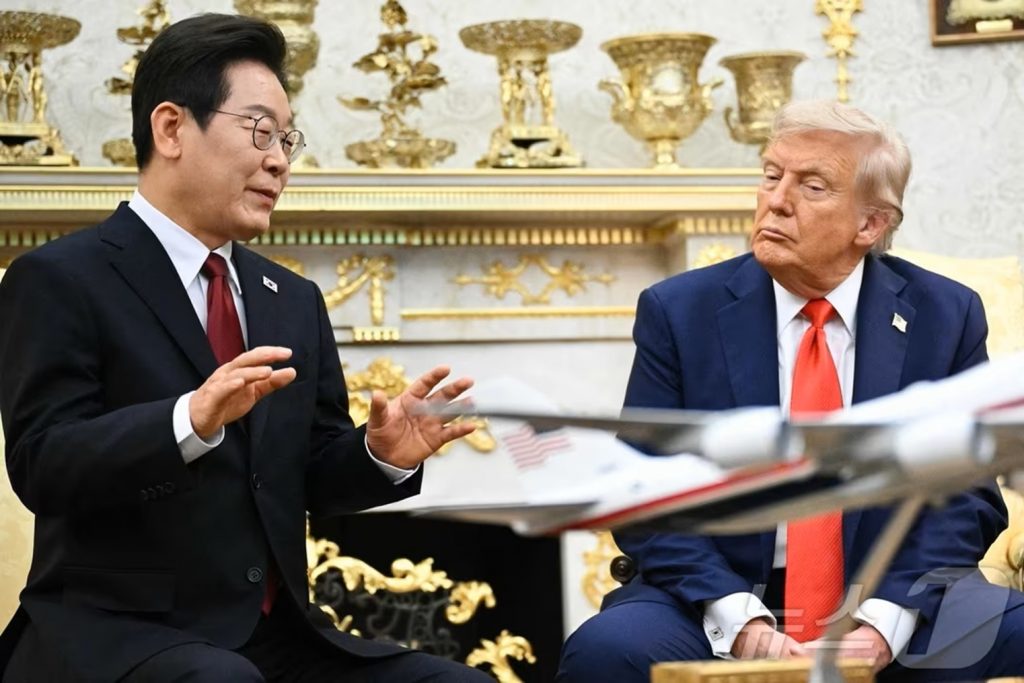 韓国・李在明大統領、トランプ大統領に「金正恩氏と会い、朝鮮半島に平和の新たな道を」…トランプ氏「そうするつもり」 写真枚 国際ニュース：AFPBB  News