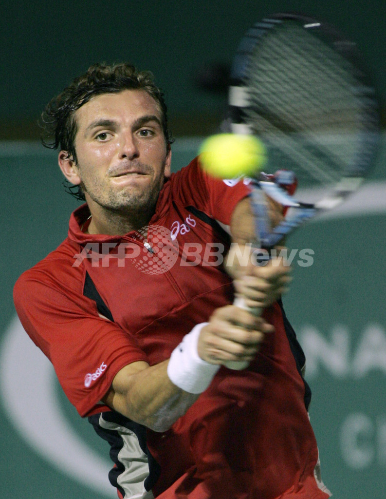 ＜男子テニス チェンナイオープン2007＞ベネトー アンドレエフを破り準々決勝へ進出 インド 写真10枚 国際ニュース：AFPBB News