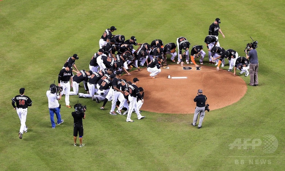 買い保障できる MLB マイアミマーリンズ ホセ・フェルナンデス ボール