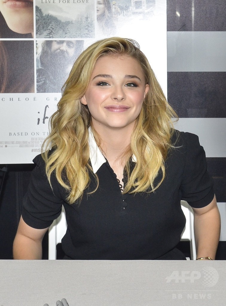 クロエ・グレース・モレッツ、主演映画のファンイベントに出席