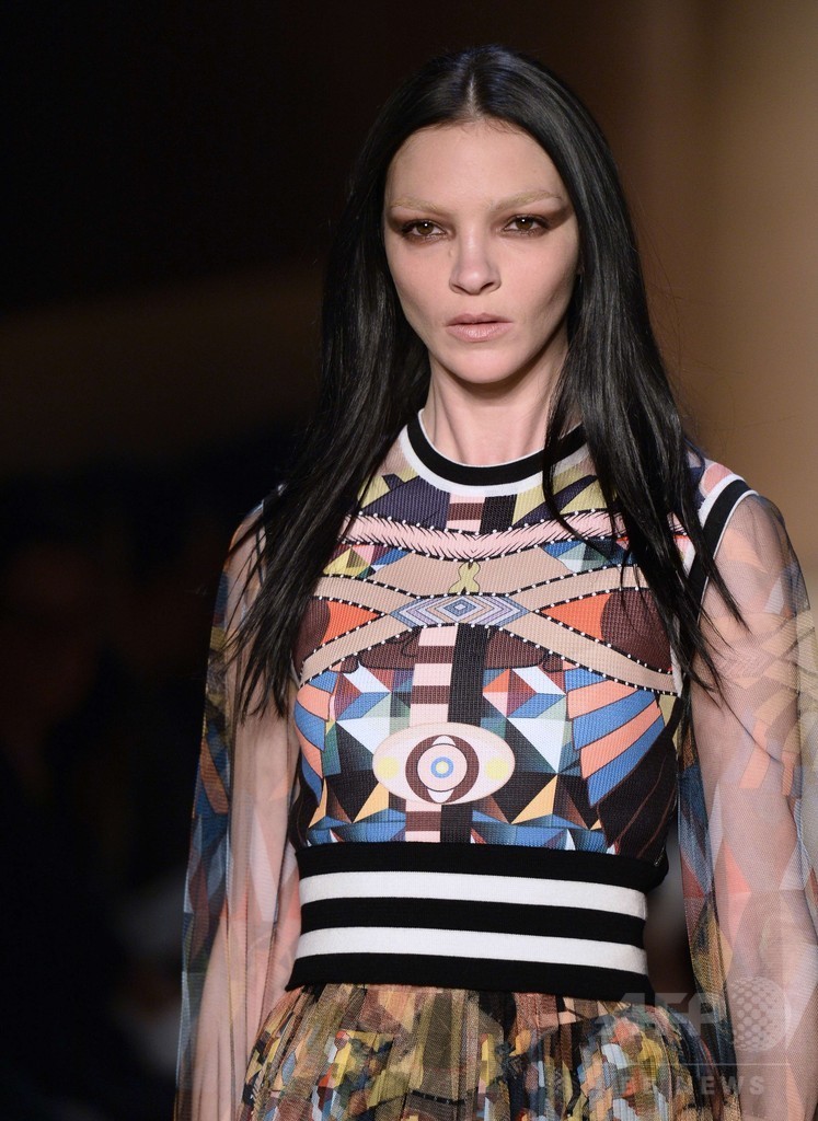 「ジバンシィ」16/17年秋冬