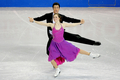 フィギュアスケート四大陸選手権2009、アイスダンス・コンパルソリーダンス（規定、CD）に臨むテッサ・ヴァーチュー（手前）とスコット・モイア。（2009年2月4日撮影）(c)AFP/Getty Images/Matthew Stockman