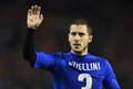 サッカー国際親善試合、ベルギー対イタリア。試合後、歓声に応えるベルギーのエデン・アザール（2015年11月13日撮影）。(c)AFP/Emmanuel Dunand