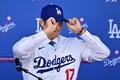 米大リーグ（MLB）、ロサンゼルス・ドジャースの入団会見に臨む大谷翔平（2023年12月14日撮影）。(c)Frederic J. Brown / AFP