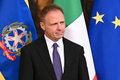 イタリアのフランチェスコ・ロッロブリージダ農業・食料・森林政策相（2022年10月23日撮影）。(c)Andreas SOLARO / AFP