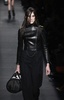 米ニューヨーク市内で発表された「アレキサンダー ワン（Alexander Wang）」15/16年秋冬コレクション（2015年2月14日撮影）。(c)AFP/Getty Images/Neilson Barnard