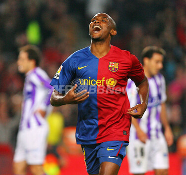 バルセロナ エトーが4得点を挙げ首位を守る 写真12枚 国際ニュース