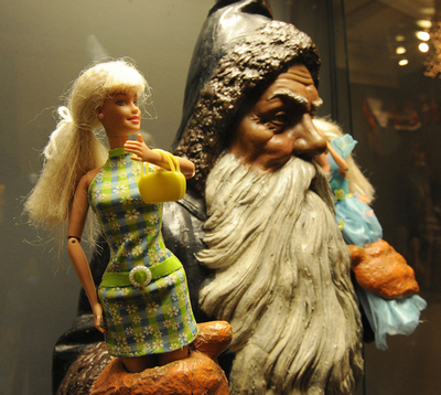 バービーとサンタの展示会、ドイツ