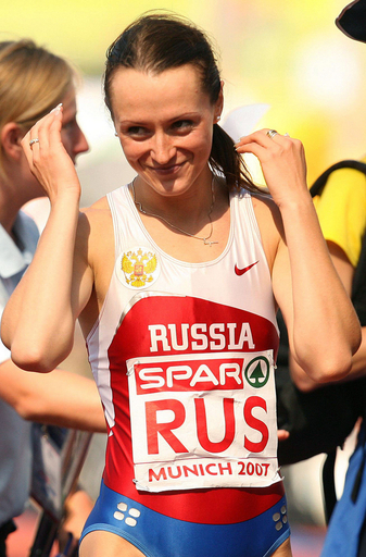 スレサレンコ シーズンベストタイで女子走り高跳び優勝