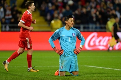 韓国が2分間でオウンゴール2発献上、ロシアが親善試合に勝利