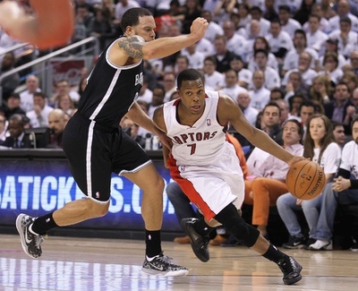 ラプターズ、ネッツの猛追振り切り準決勝に王手