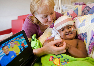 ｢出産時は目隠しされていた｣、分離手術成功の双生児の母語る