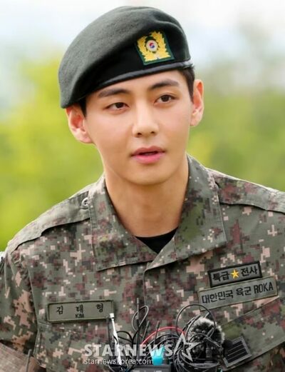 BTSのV、軍服務中に達成した20の成果を米フォーブスが特集