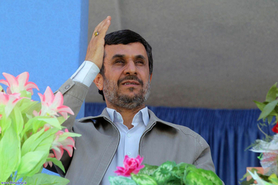 「核開発の権利は放棄せず」、イラン大統領