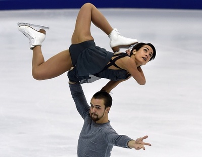 ペアは地元組がワンツー、ウィーバー/ポジェ組がアイスダンス制す ロシア杯