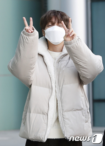 [★フォト] 寝ぼけているセウンちゃん – KOREA WAVE