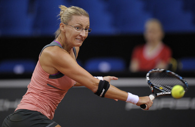 第2シードの李娜、快勝で8強へ ポルシェ・テニス・グランプリ