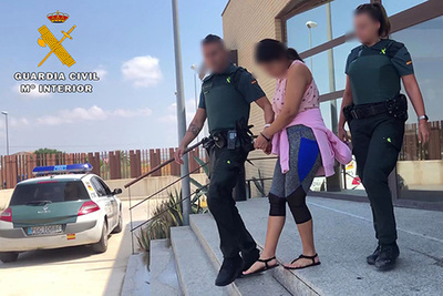 高齢者介護強要し9000万円稼ぐ、人身売買組織を解体 スペイン