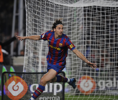 バルセロナ ホームで「エル・クラシコ」を制して首位奪還