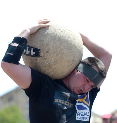 「牛追い」だけじゃない、バスク伝統の石上げ競技も スペイン